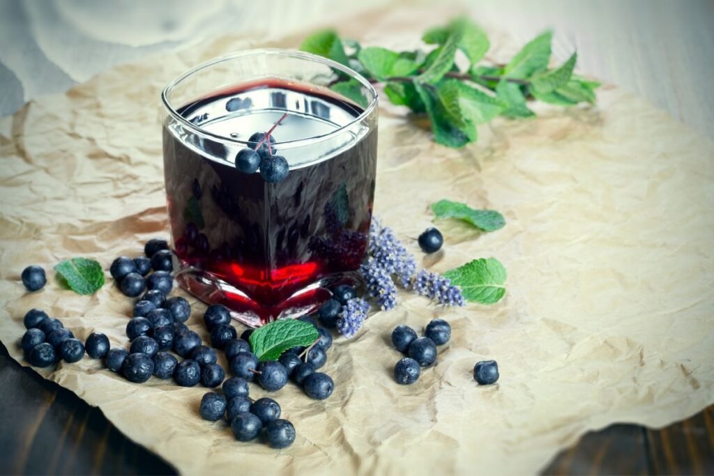 Chokeberry or Aronia juice benefits