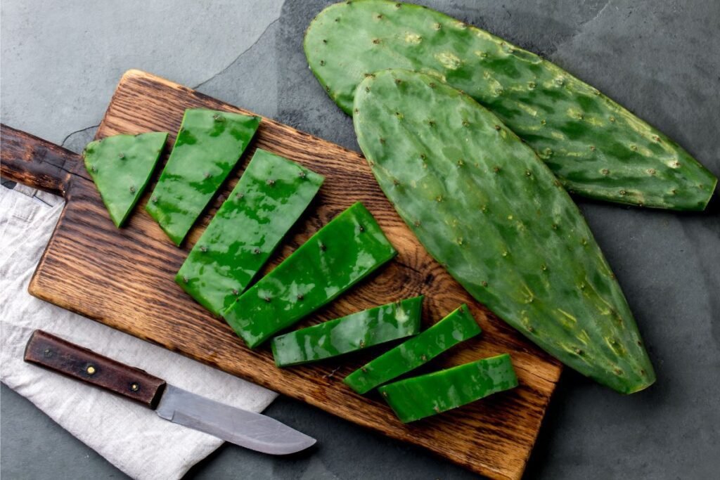 Preparing cactus juice from pads