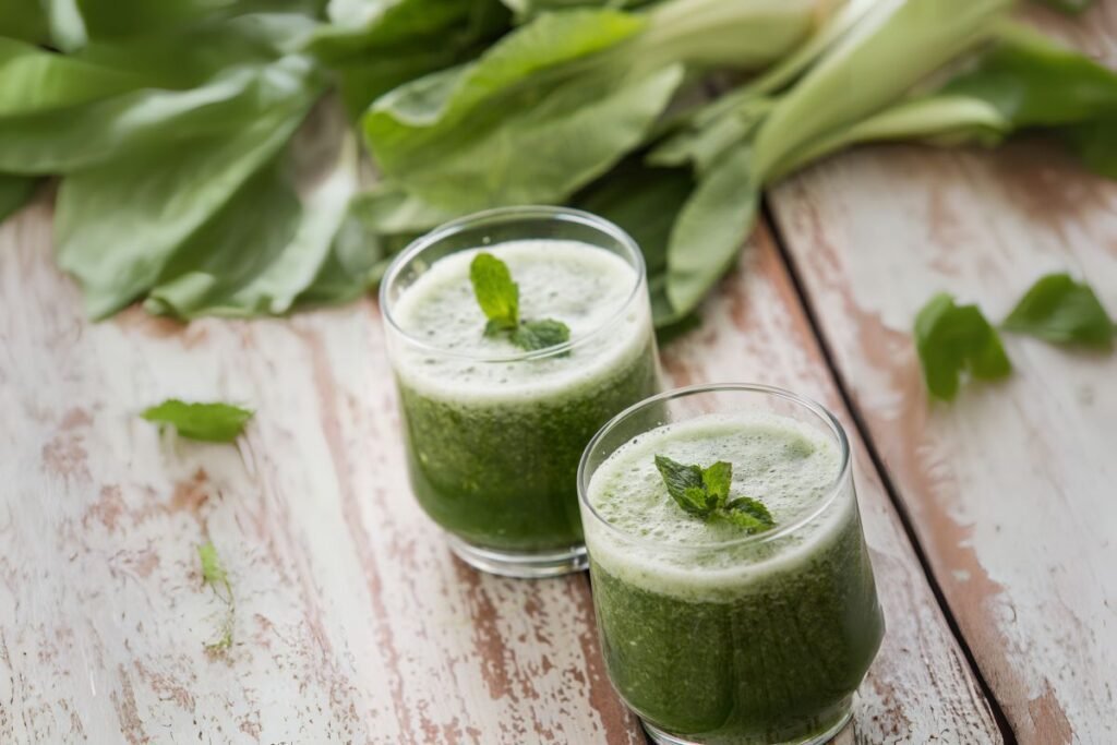 Lettuce juice benefits